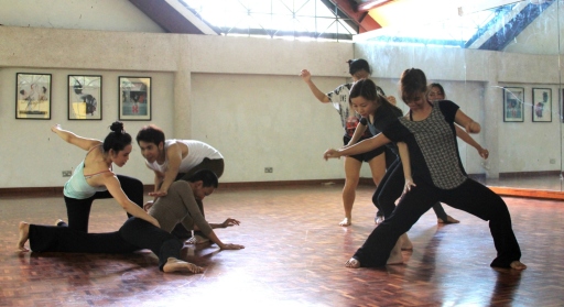 Một buổi học múa do Đỗ Hải Anh tổ chức