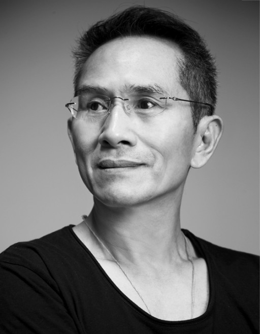 Lin Hwai - min là nghệ sĩ múa, nhà văn và biên đạo múa người Đài Loan.