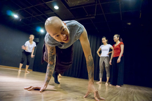 Europe-Meets-Asia-in-Contemporary-Dance-2014-1
