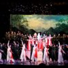 Biểu diễn vở opera – nhạc kịch “Lá đỏ”